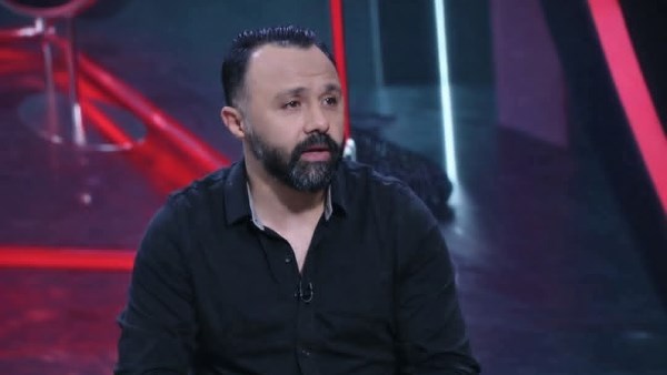 وفاة والدة لاعب الأهلي السابق أحمد عادل .. وهذا موعد الجنازة