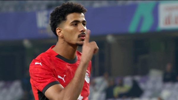 إبراهيم عبد الجواد يكشف تفاصيل مشادة عبد الله السعيد وحسام عبد المجيد