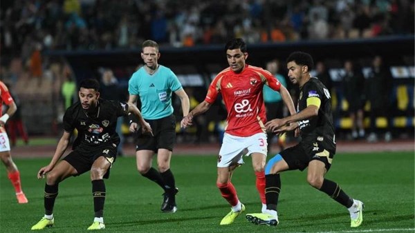 قبل غلق باب القيد.. إيقاف قيد وبيع نجوم في الزمالك وصفقات سوبر بـ الأهلي
