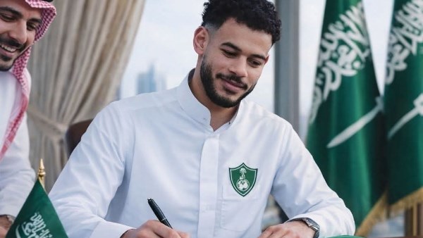 النجمة السعودي يقترب من إقالة المدير الفني .. لهذا السبب