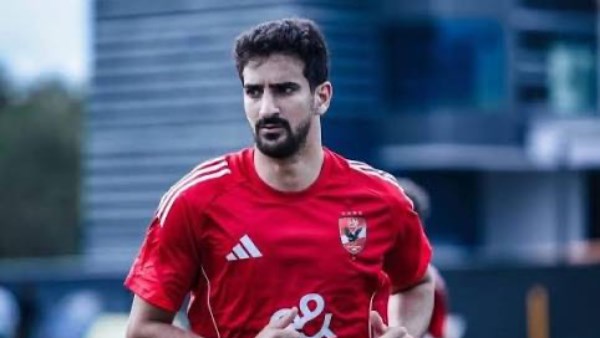 حسني عبد ربه يكشف سبب تراجع أداء بن رمضان مع الأهلي