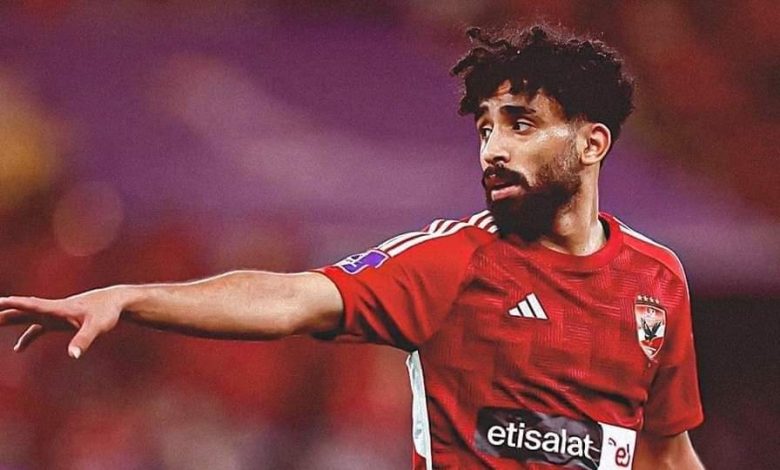 ناقد رياضي يكشف حقيقة إيقاف مروان عطية في مباراة سموحة
