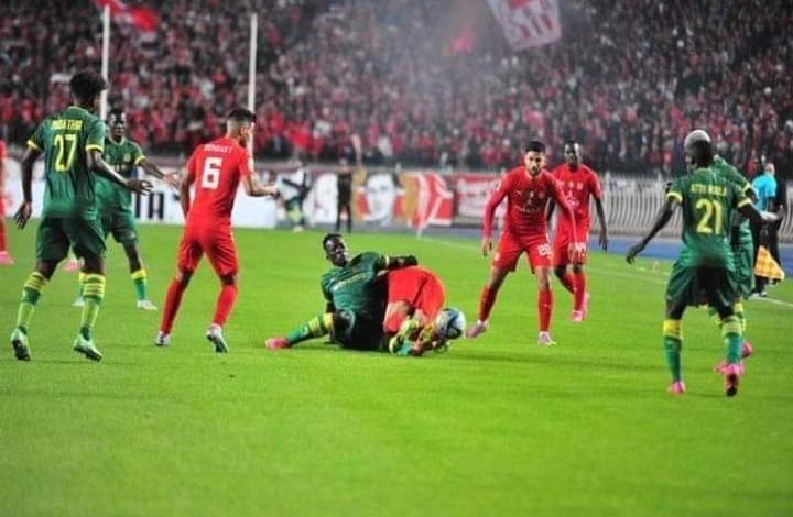 شباب بلوزداد الجزائري يفوز على سينجيدا بلاك ستارز في الكونفدرالية