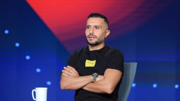 شريف أشرف: لاعبو الزمالك أمامهم فرصة تاريخية في المنافسة على الدوري والكونفدرالية