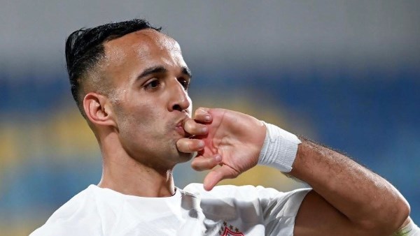 متكترش معايا.. تعليق ناري من عمرو الدردير بعد فوز الزمالك على حرس الحدود