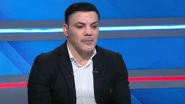 أحمد سليمان يُعلن انتهاء أزمة اللاعب عمرو زكي بعد توقيفه في مطار القاهرة
