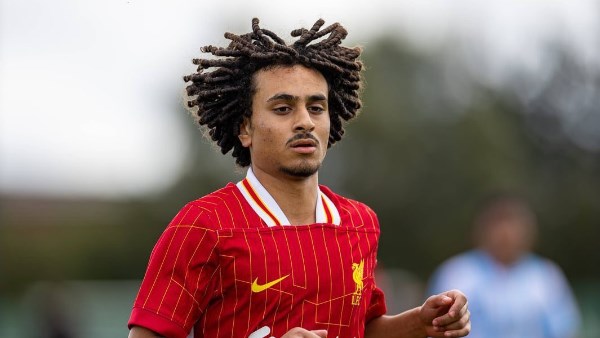 كريم أحمد لاعب ليفربول يكشف رسالة محمد صلاح قبل انضمامه لمنتخب مصر