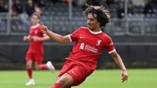 مسيرة كريم أحمد نجم ليفربول المنضم حديثا لـ منتخب مصر 2007