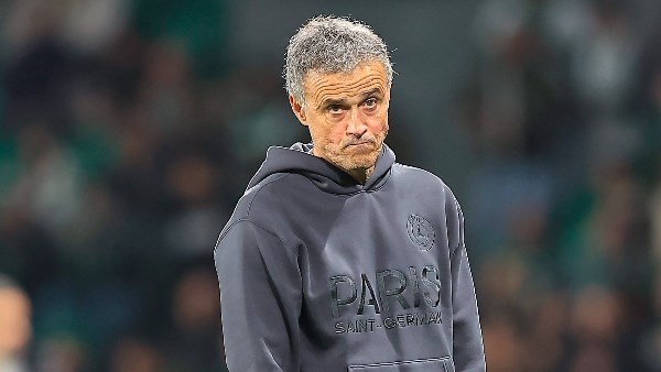 لويس إنريكي عن احتمالية مواجهة برشلونة: المباراة لن تكون سهلة