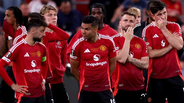 مانشستر يونايتد يزاحم 3 أندية للتعاقد مع نجم أمم إفريقيا