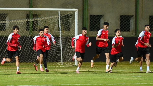 منتخب العراق يؤدي مرانه الأول استعدادا لمواجهة مصر وديا