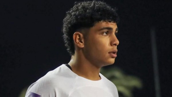 بساعد والدي.. ناشئ الزمالك يعمل في مطعم بعد التمرين بسبب الأزمة المالية