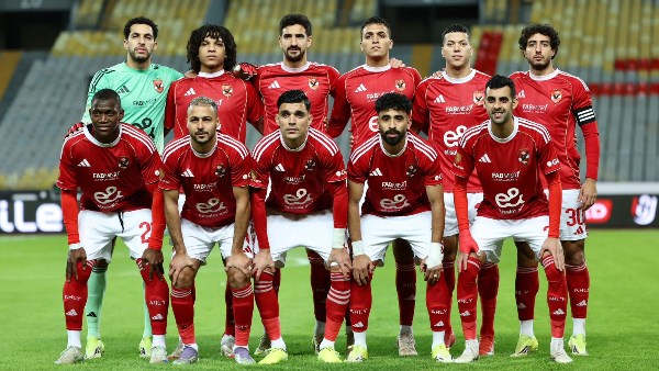 نجم الزمالك يسخر من لاعبي الأهلي: مدلعين ومش فارق معاهم حد