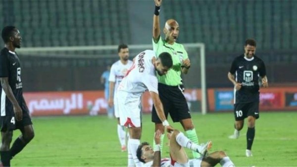 حقيقة أزمة محمد عادل مع إبراهيم نور الدين خلال مباراة الزمالك والبنك الأهلي