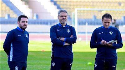 معتمد جمال يعقد جلسة خاصة مع لاعبي الزمالك قبل انطلاق مران اليوم