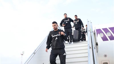 بعثة الأهلي تصل مطار القاهرة بعد الخسارة أمام الترجي التونسي فى دوري الأبطال