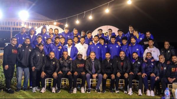حسني عبد ربه يجمع لاعبي الإسماعيلي على مائدة واحدة قبل المرحلة الحاسمة