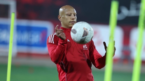 طبيب الأهلي: الجزار يتعافى من الإصابة.. وشكري يبدأ تدريبات الجري