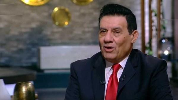 مين رشحه للأهلي؟.. مدحت شلبي ينتقد كامويش