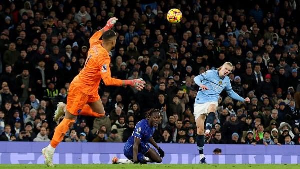 تشكيل مانشستر سيتي لمواجهة ريال مدريد في دوري الأبطال.. موقف عمر مرموش