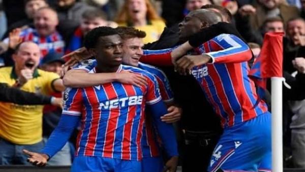 إهدار ركلة جزاء وطرد.. التعادل السلبي يحسم مواجهة كريستال بالاس وليدز يونايتد في الدوري الإنجليزي