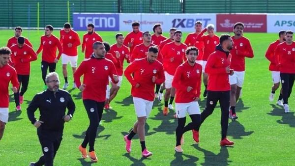 حافلة المنتخب تتحرك لملعب الإنماء لمواجهة نظيره السعودي