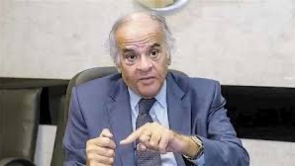 عطاء مخلص.. مجلس الزمالك يمنح ممدوح عباس الرئاسة الشرفية للنادي