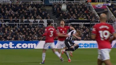 newcastle vs man united.. ملخص اهداف ونتيجة مباراة مانشستر يونايتد ونيوكاسل يونايتد في الدوري الإنجليزي الممتاز بعد مرور 25 دقيقة