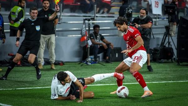 حمادة عبداللطيف: 75% من أزمة الأهلي بسبب اللاعبين.. والزمالك يلعب بروح وإصرار