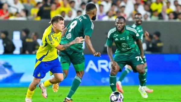 قمة الحسم في الدوري السعودي .. النصر على بعد خطوة من اللقب والأهلي يشعل الصراع في ليلة لا تقبل القسمة على اثنين