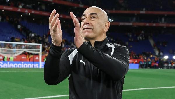 رسائل حسام حسن للشناوي واحتياطي المنتخب بعد نهاية المعسكر