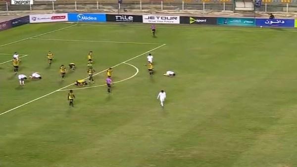 المقاولون العرب يتقدم على الإسماعيلي في الشوط الأول بالدوري