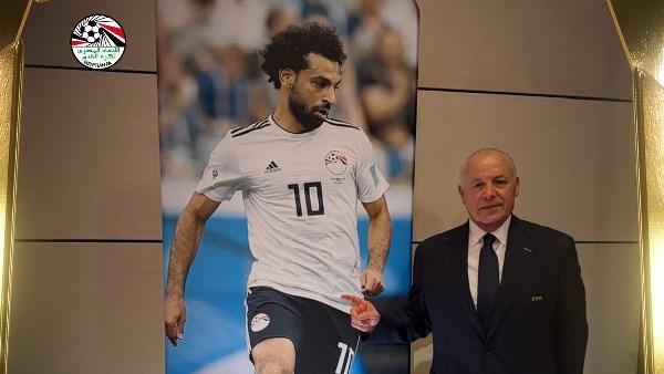 هاني أبو ريدة يطمئن على جاهزية محمد صلاح للمونديال