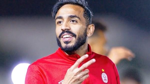 كهربا يدعو لوالده بالشفاء في أحدث ظهور
