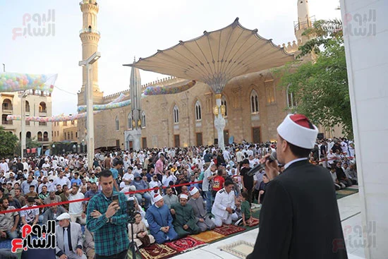 اقبال واسع على صلاة العيد