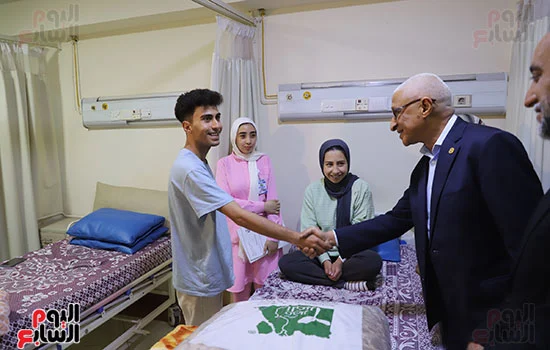 محافظ-شمال-سيناء-يزور-مستشفى-العريش-في-عيد-الاضحي محافظ-شمال-سيناء-يزور-مستشفى-العريش-في-عيد-الاضحي