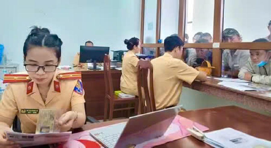 جيا لاي: اتخاذ إجراءات حاسمة لمعالجة مشكلة دفع الناس غرامات مخالفات المرور - الصورة 1