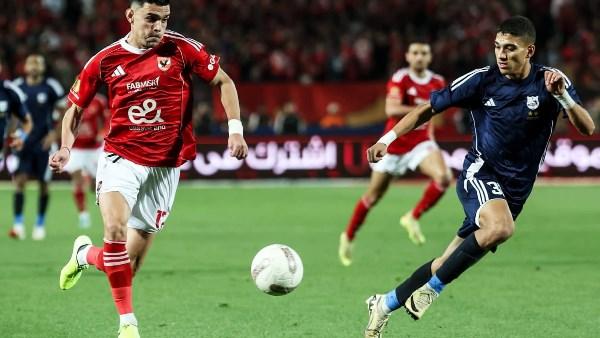 الأهلي يهزم إنبي بثلاثية نظيفة قبل الجولة الأخيرة من بطولة الدوري