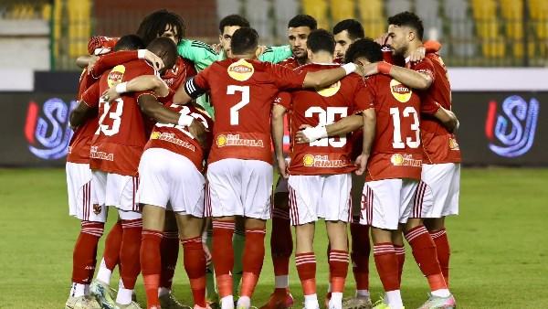 مفاجأة في تشكيل الأهلي لمواجهة الزمالك في بطولة الدوري
